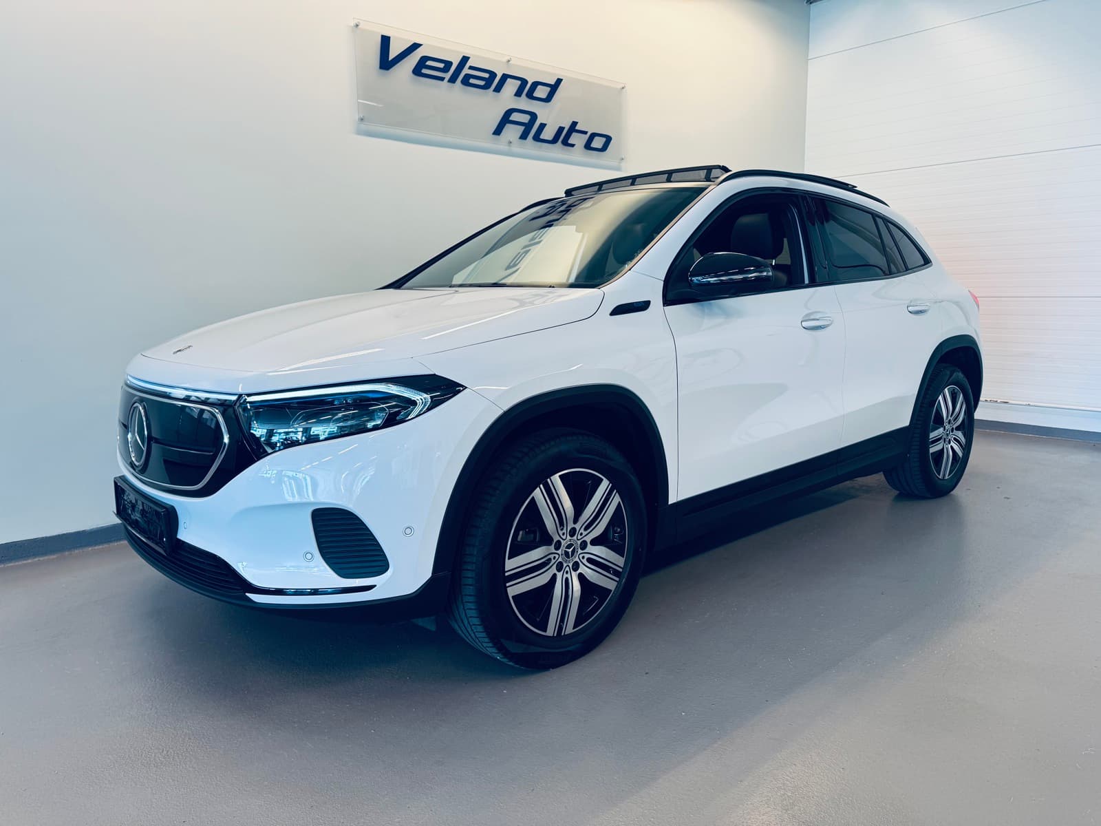 Mercedes-Benz EQA300