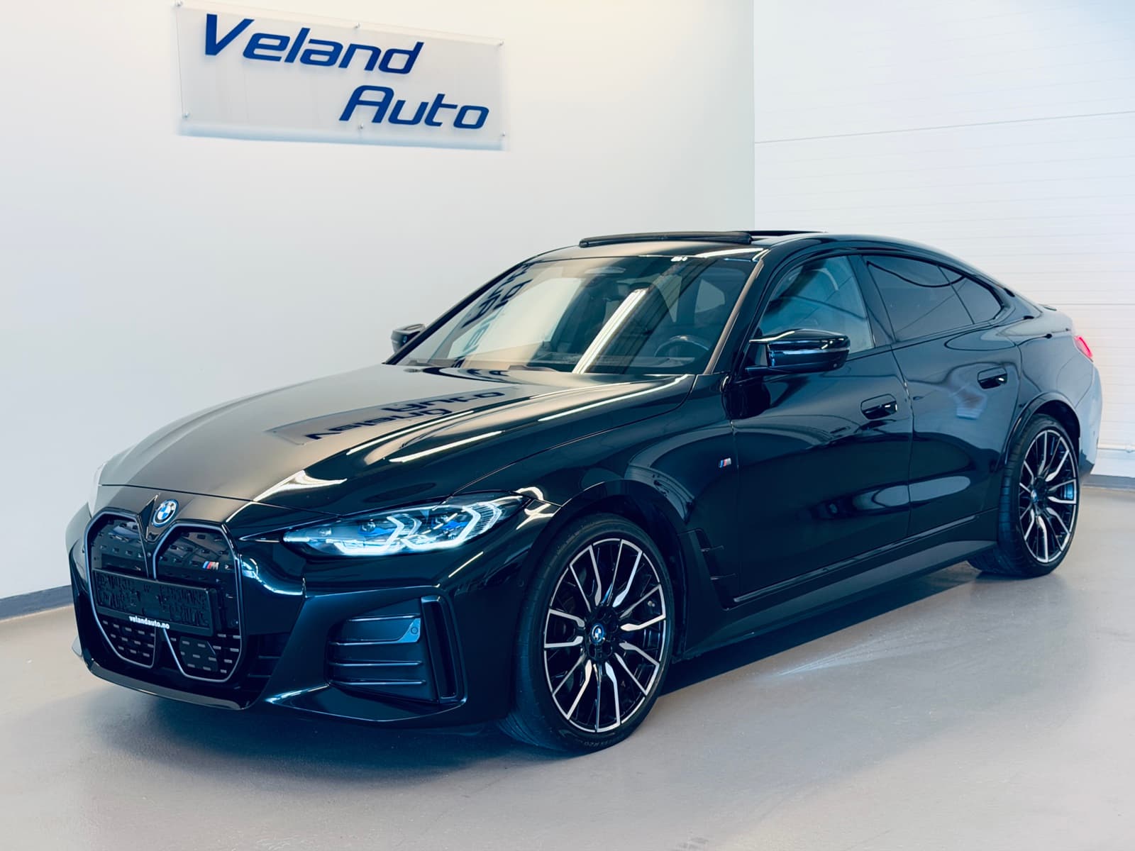 BMW i4