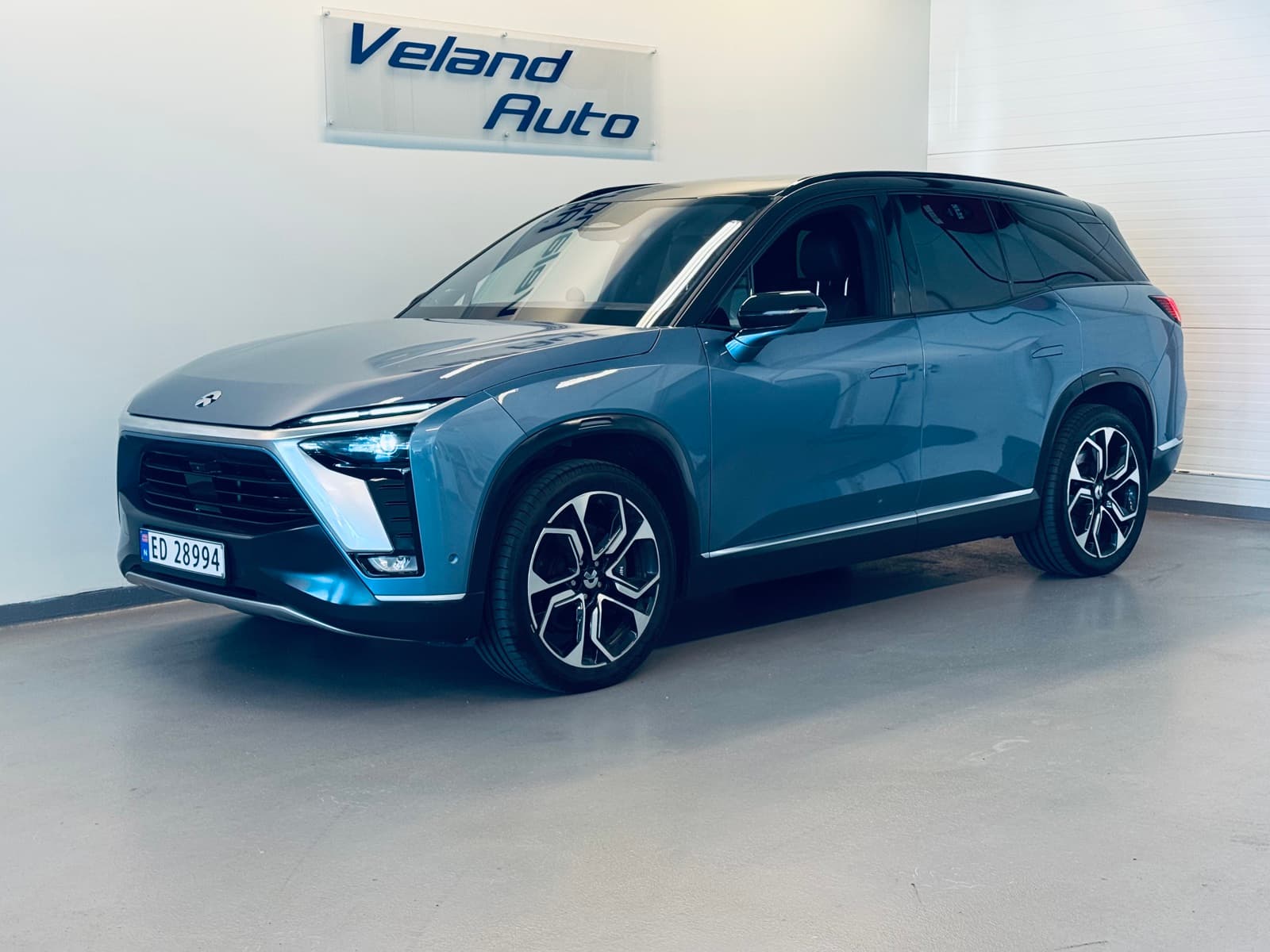 NIO ES8